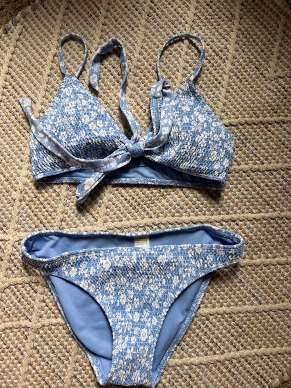 Hollister blue patterned floral bathing suit set